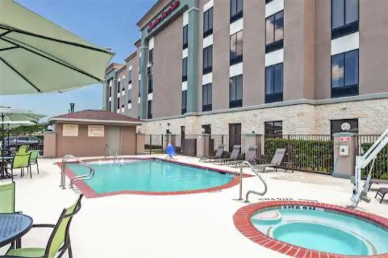 Hampton Inn & Suites Houston/Лийг Сити Екстериор снимка