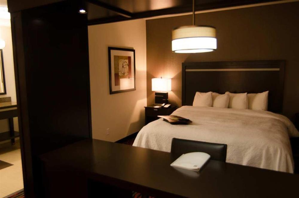 Hampton Inn & Suites Houston/Лийг Сити Стая снимка