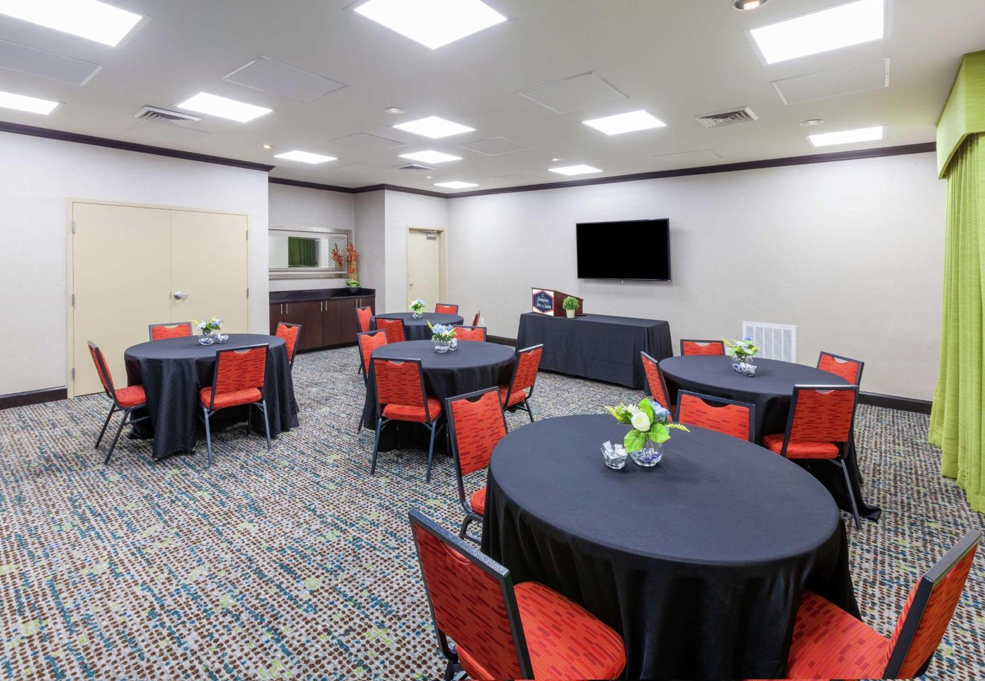 Hampton Inn & Suites Houston/Лийг Сити Екстериор снимка