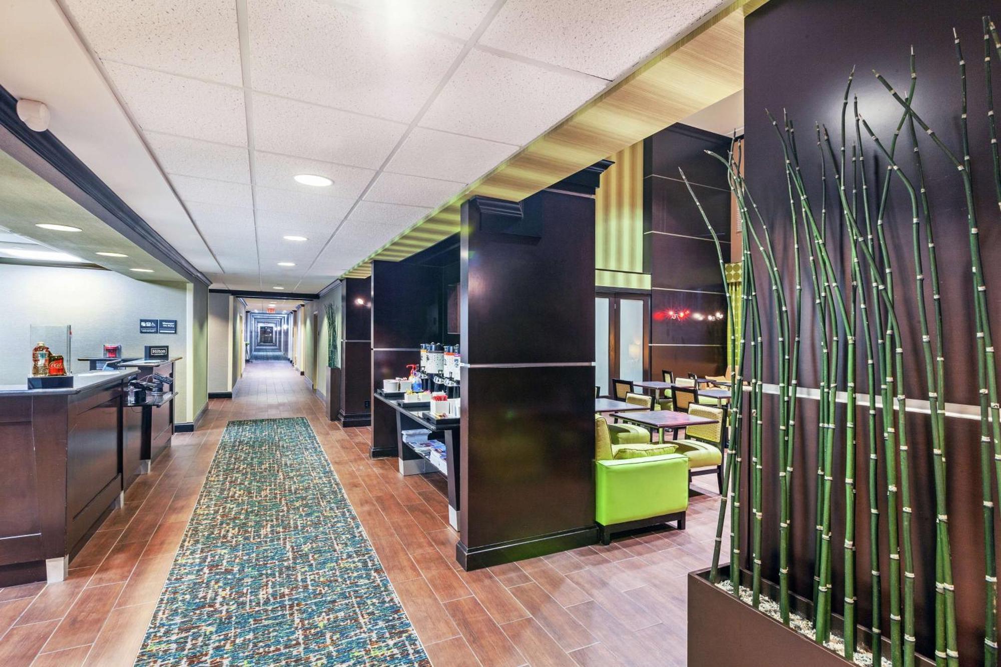 Hampton Inn & Suites Houston/Лийг Сити Екстериор снимка