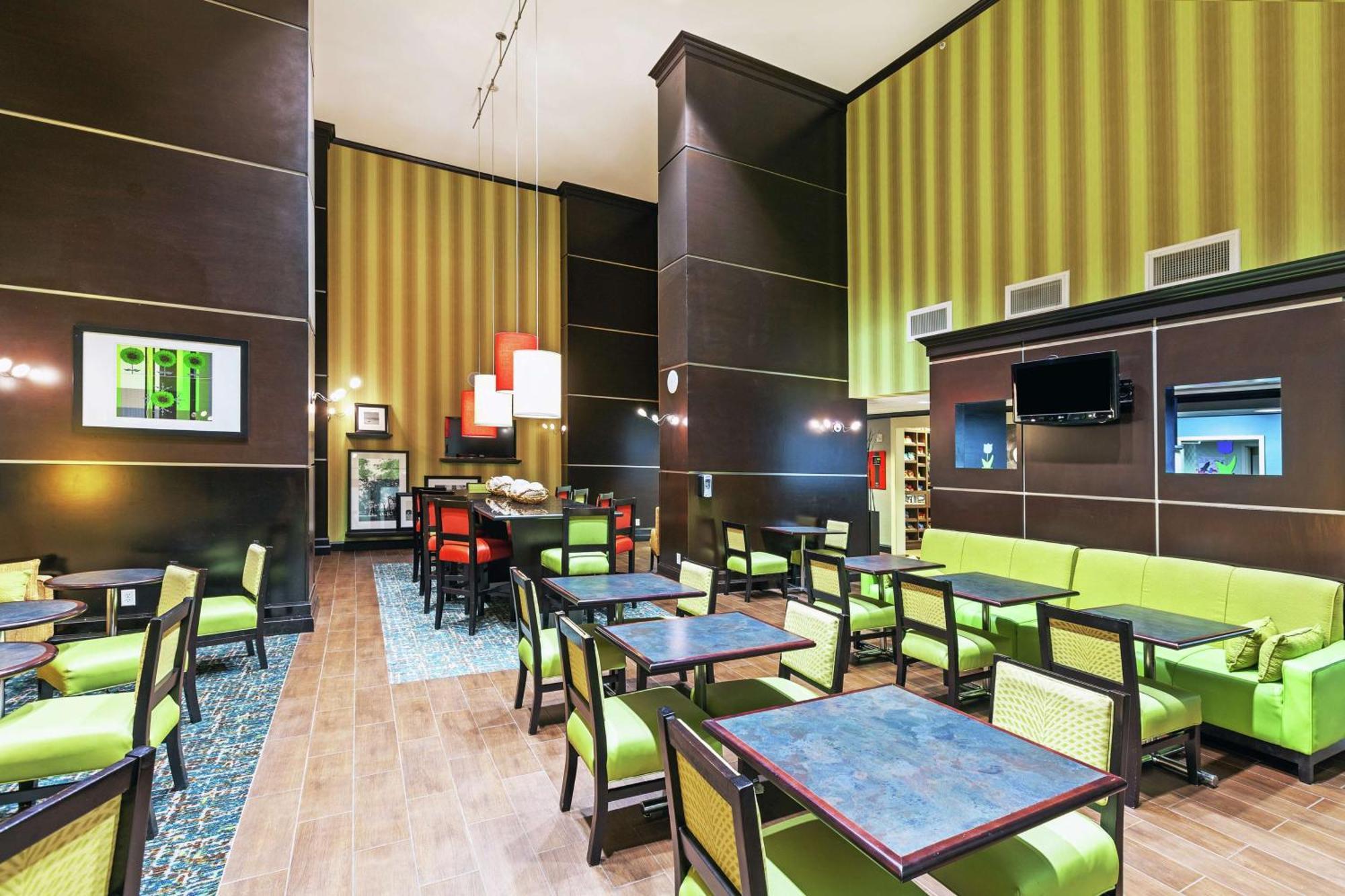 Hampton Inn & Suites Houston/Лийг Сити Екстериор снимка