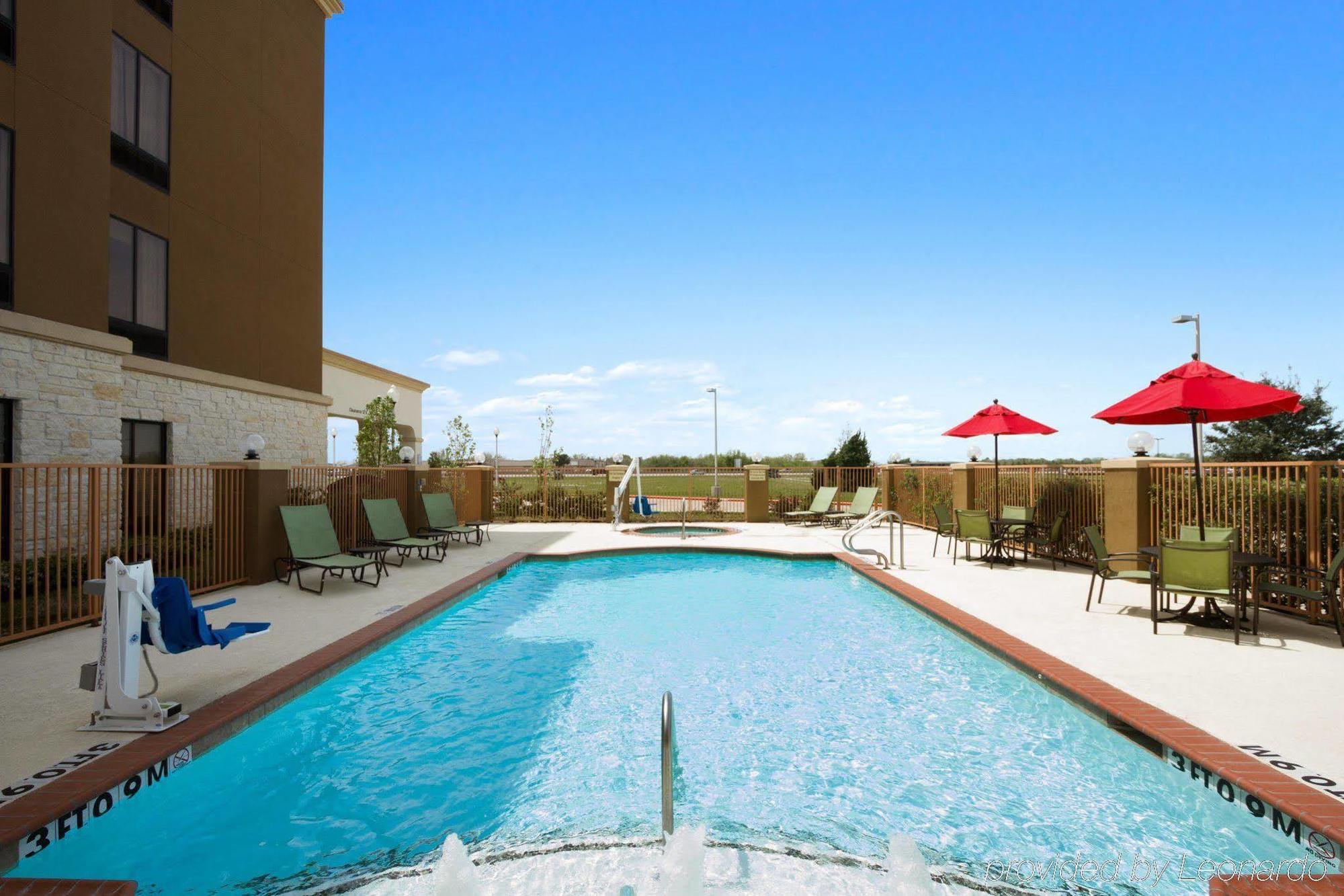 Hampton Inn & Suites Houston/Лийг Сити Екстериор снимка
